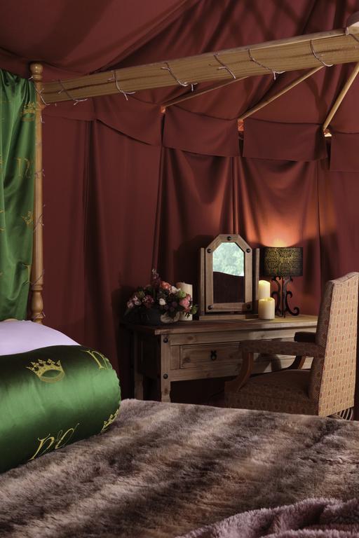 Hotel Leeds Castle Knights Glamping Exterior foto